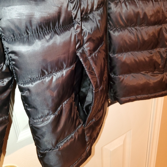 🆕️Black FILA Puffer Jacket - Picture 4 of 5